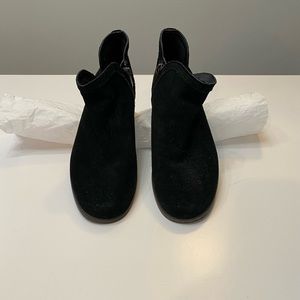 Kookaburra Suede Ankle Boots